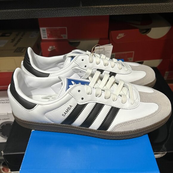 adidas Originals Samba White and Black Sneakers - Picture 1 of 3